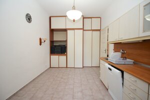 3-izb.čiast.zariadený byt oproti Centrálu,102 m2 s parkovaním vo dvore — foto 10
