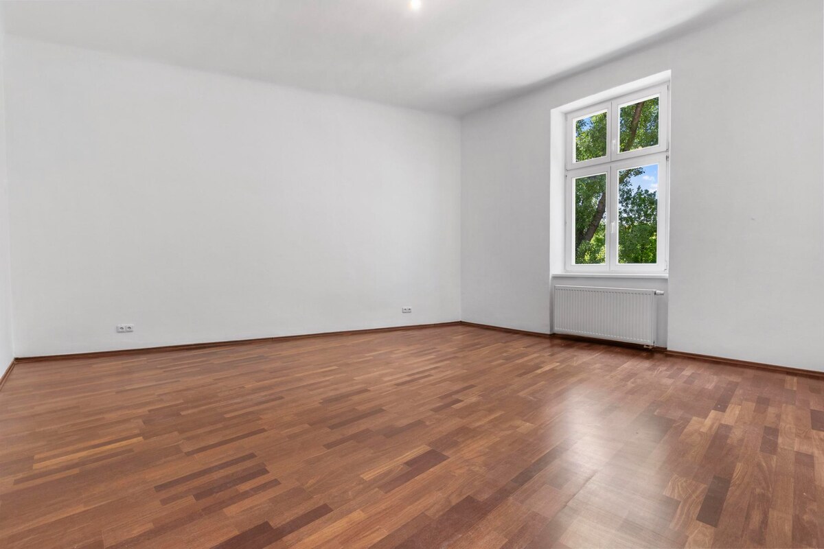 Priestranný 3 izbový byt pri Prezidentskom paláci - Rezervované — foto 11