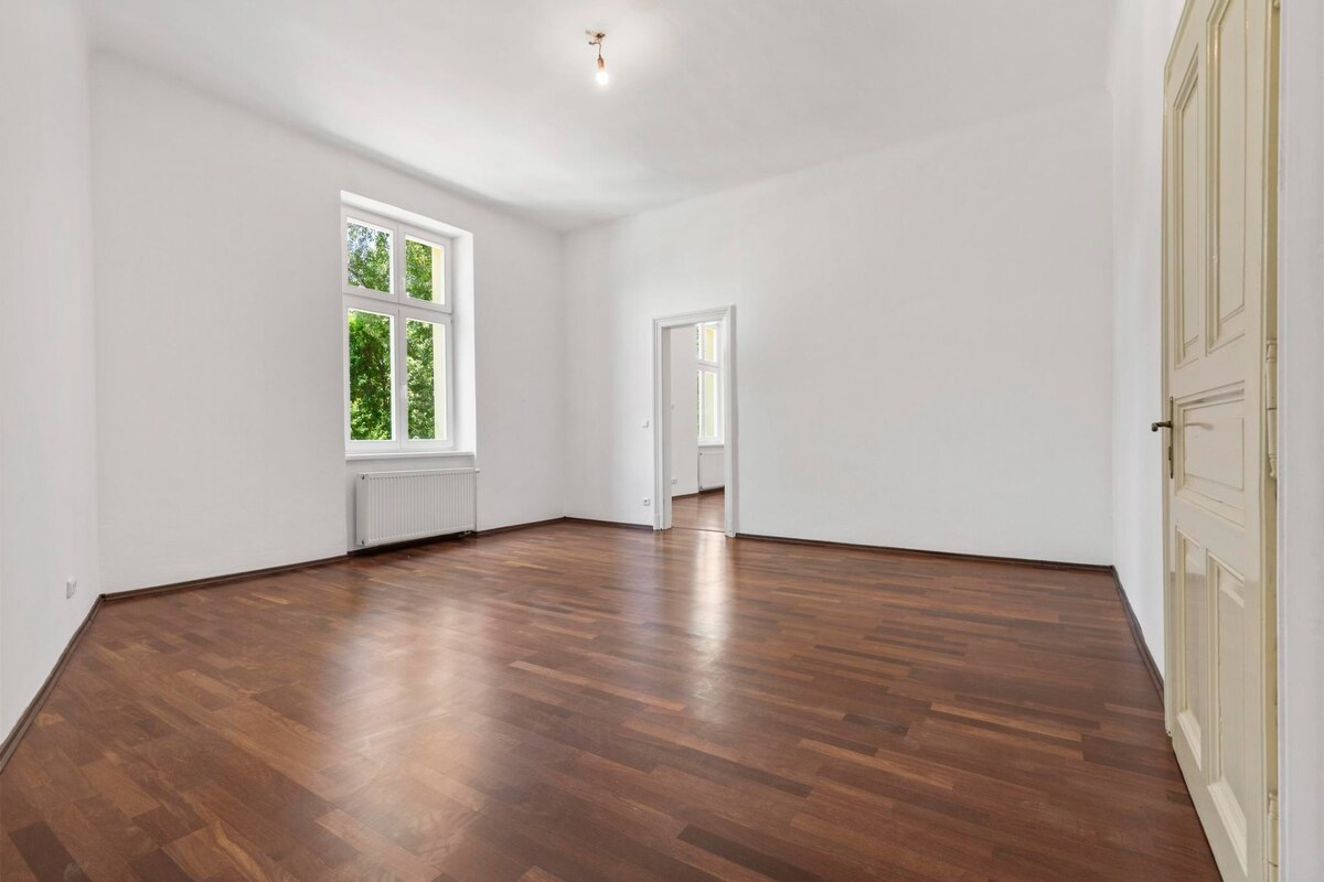 Priestranný 3 izbový byt pri Prezidentskom paláci - Rezervované — foto 12