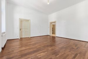 Priestranný 3 izbový byt pri Prezidentskom paláci - Rezervované — foto 9