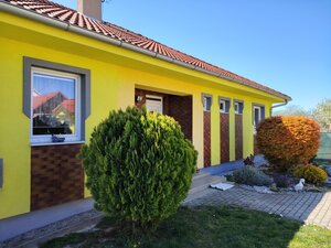 Predaj 4 izb.rod.domu v obci Topoľníky,pozemok 1133 m2,bazén,sam.garáž — foto 1