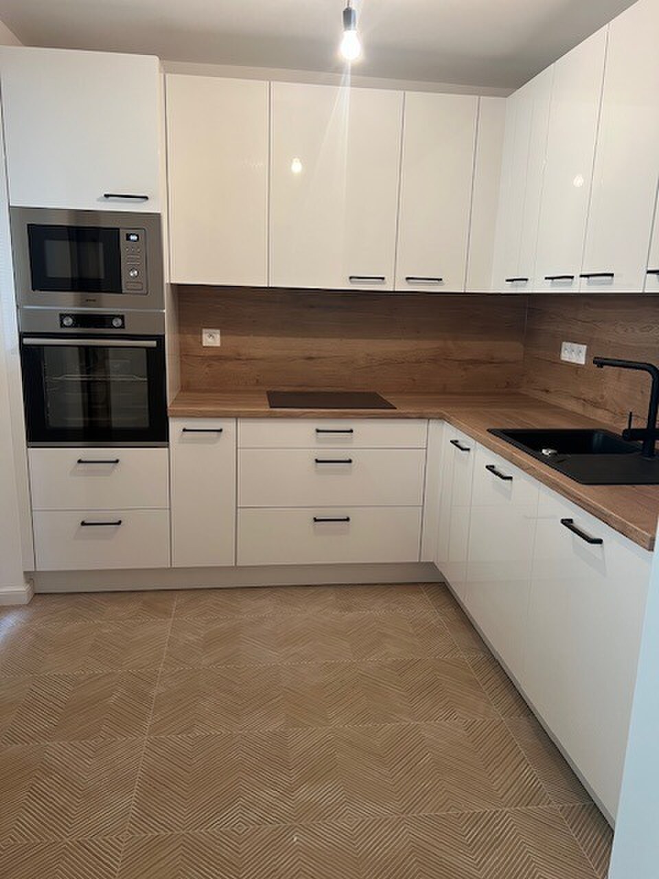 Kompletne prerobený 3i byt na Medenej ul., balkón, loggia — foto 4