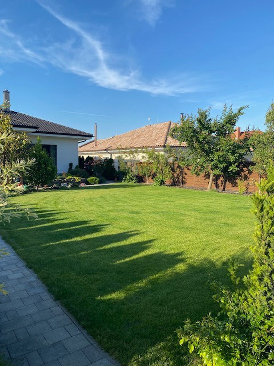 Nadštandardný 4 izbový RD vo Veľkých Dvorníkoch — foto 6