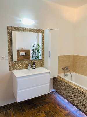 Nadštandardný 4 izbový RD vo Veľkých Dvorníkoch — foto 21