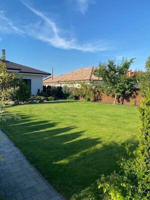 Nadštandardný 4 izbový RD vo Veľkých Dvorníkoch — foto 6