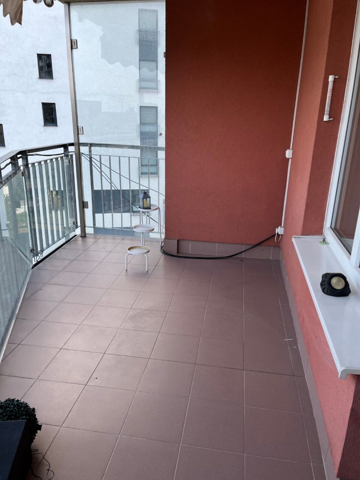 Prenájom priestranného 4i bytu na Jégeho ulici — foto 28