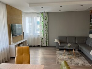 Prenájom priestranného 4i bytu na Jégeho ulici — foto 7