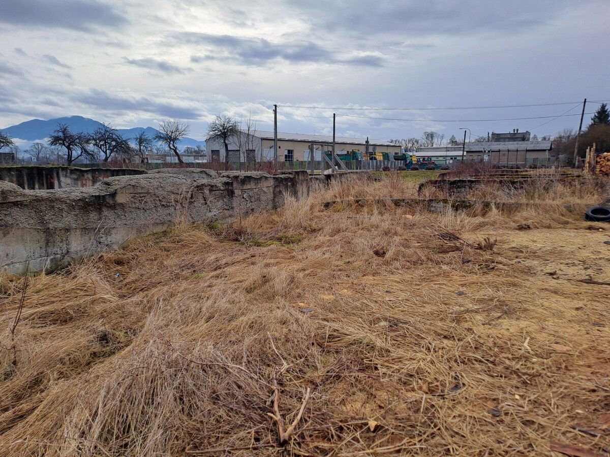 Stavebný pozemok 2 335 m² v obci Valča — foto 7