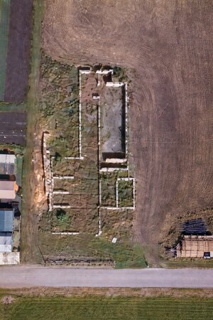Stavebný pozemok 2 335 m² v obci Valča — foto 6