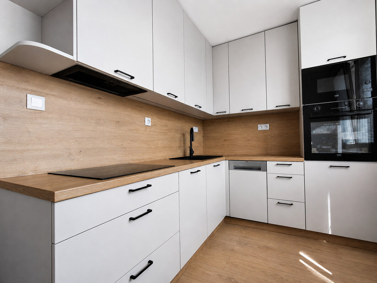 Kompletne zrekonštruovaný 2 izbový byt s 9 m² loggiou Sever