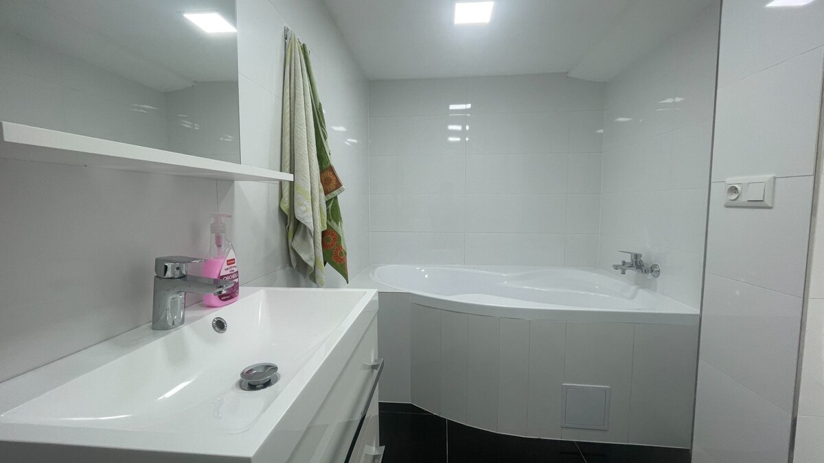 2 izbový Zrekonštruovaný rodinný dom v obci Turčianske Kľačany — foto 11