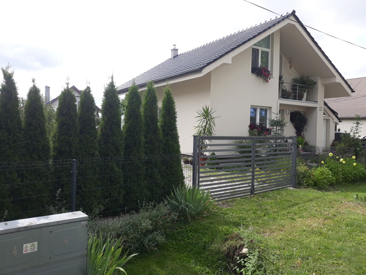Moderná novostavba v Jazernici – stačí sa nasťahovať — foto 2