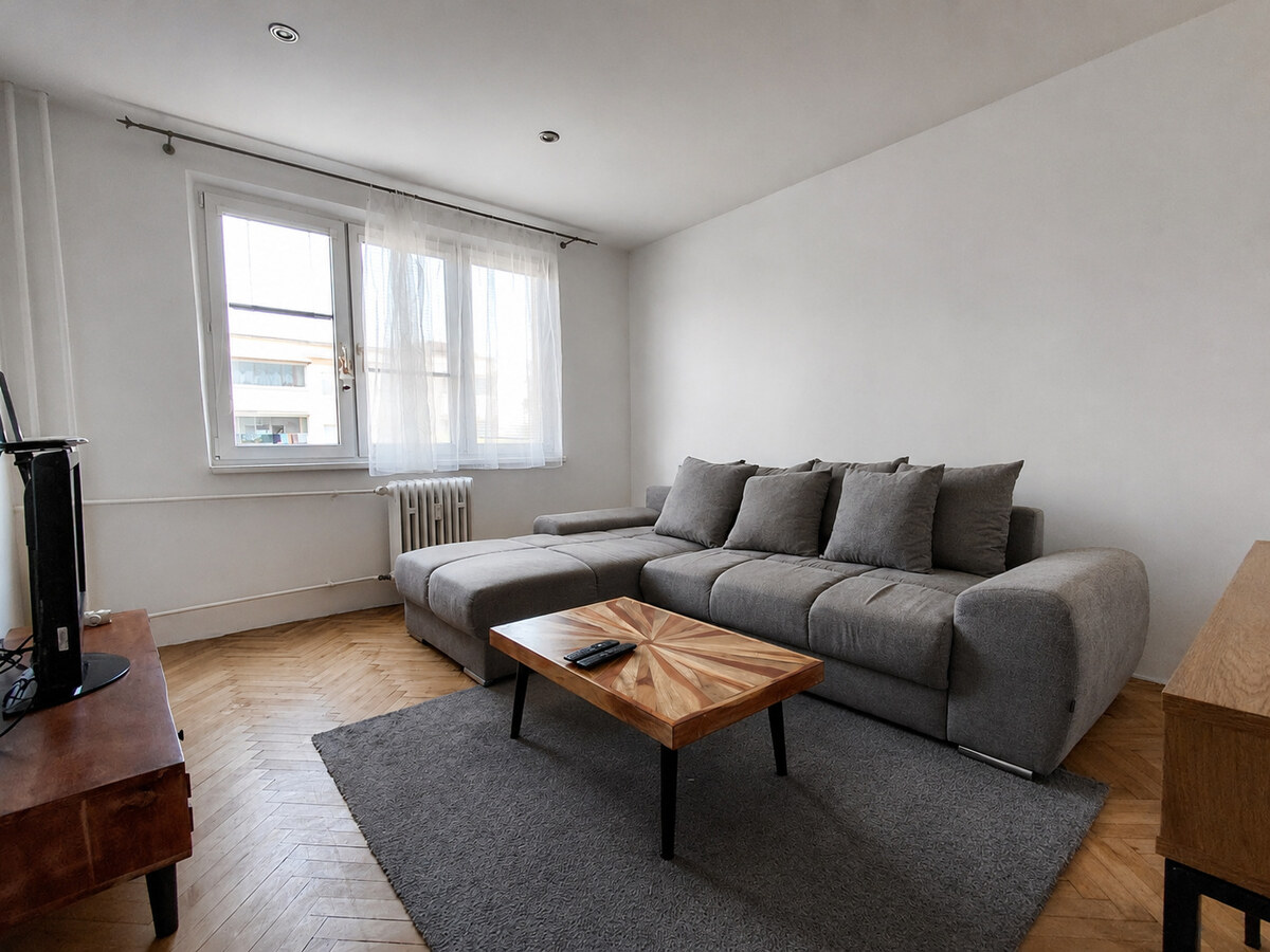REZERVOVANÉ 2 izbový byt v CENTRE Martina s veľkou loggiou REZERVOVANÉ — foto 2