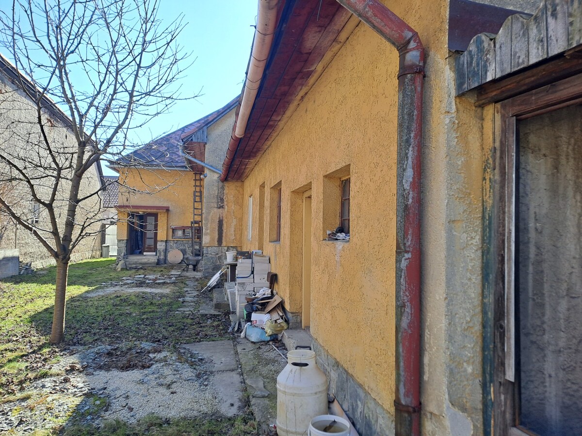REZERVOVANÉ 3 izbový Rodinný dom vo Vrútkach v pôvodnom stave — foto 5