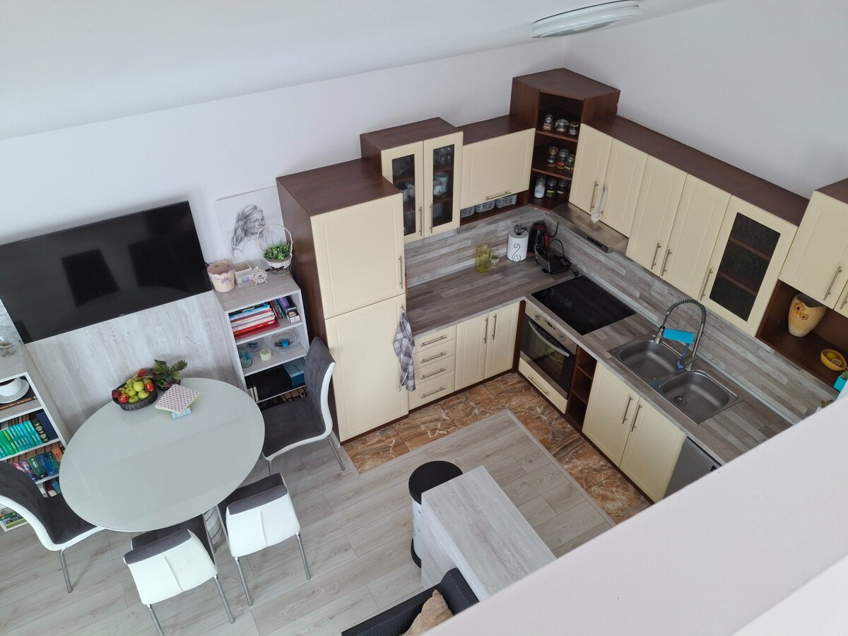 priestranný 4izbový byt  Nový Martin-rezervovaný — foto 17