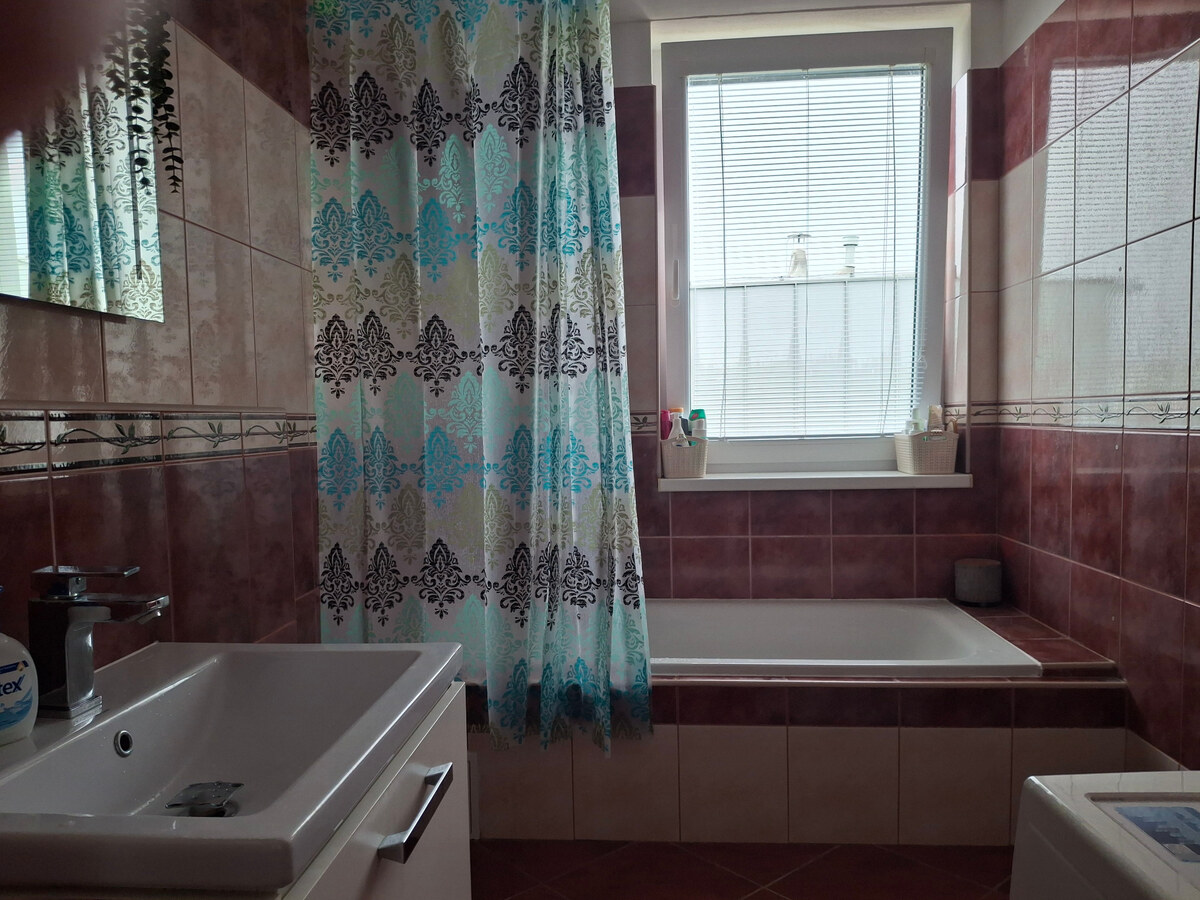 priestranný 4izbový byt  Nový Martin-rezervovaný — foto 8