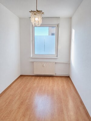 Pripravujeme: prenájom 3-izbového bytu, Martin - centrum — foto 3