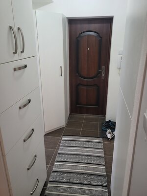 Prenájom: príjemný 2-izbový byt s parkovaním, Martin - centrum — foto 5