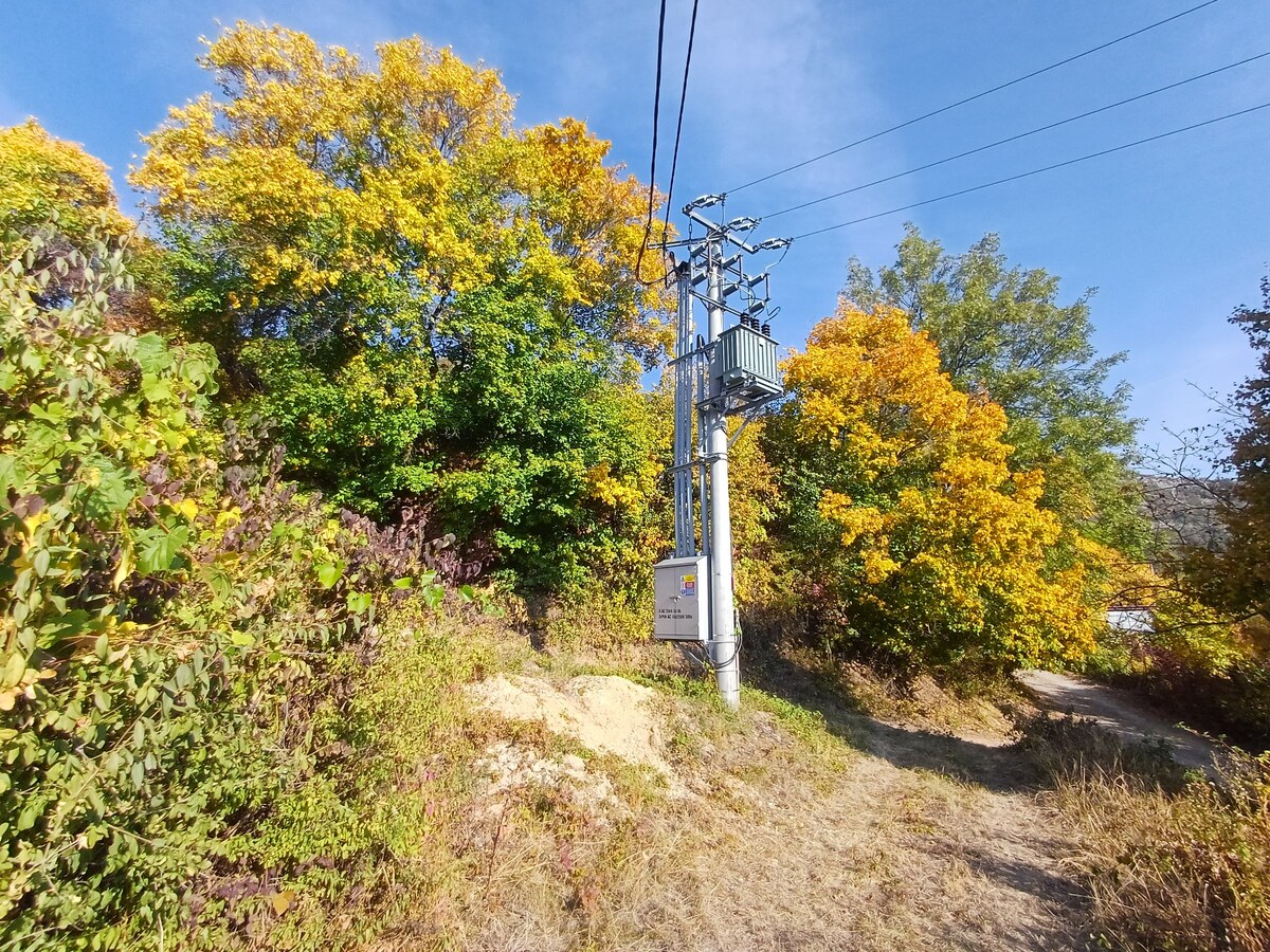 Krásne slnečné pozemky v chatovej oblasti Hrušov. — foto 5