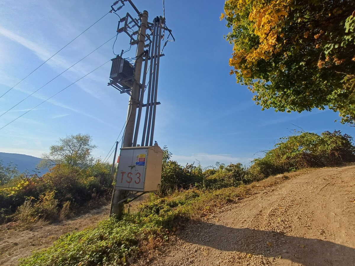 Krásne slnečné pozemky v chatovej oblasti Hrušov. — foto 7