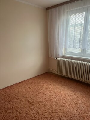 ZNÍŽENÁ  CENA !!!! - 2 izbový byt ul. Budovateľská — foto 2