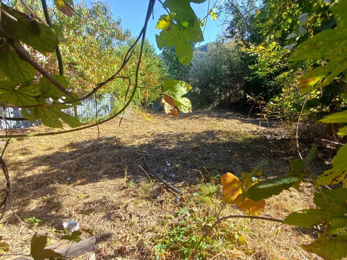 Rodinný dom s rozľahlým pozemkom-Brzotín. — foto 7