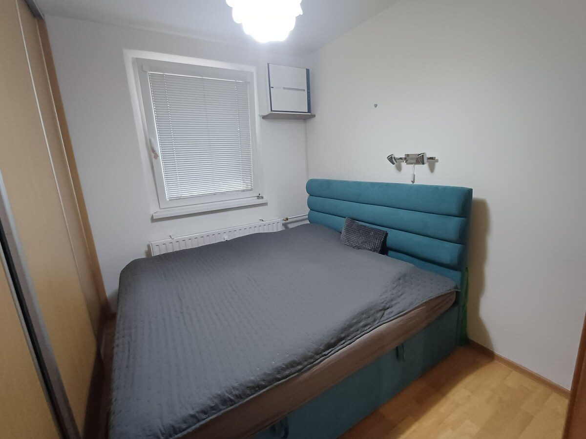 Pekný 4 izbový byt s balkónom 1 poschodie. — foto 6