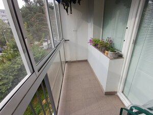 Pekný 4 izbový byt s balkónom 1 poschodie. — foto 15