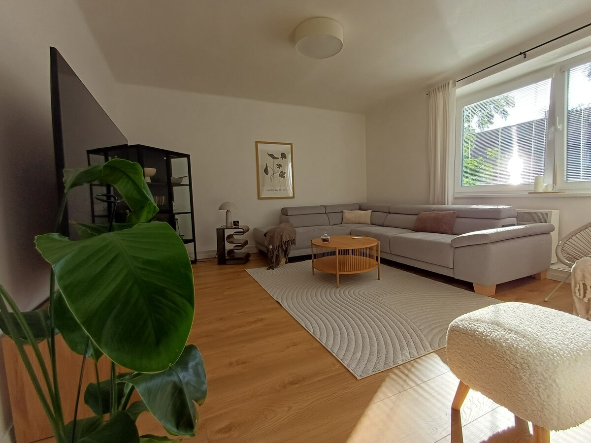 Krásny 2 izbový byt s balkónom- Vargové pole.