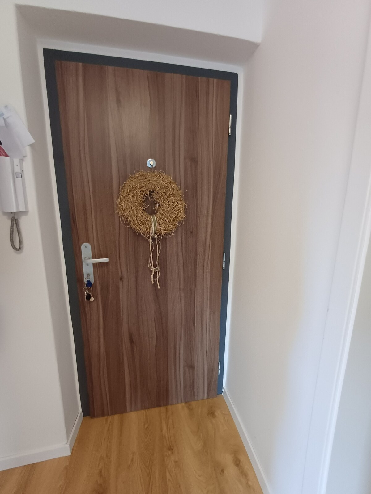 Krásny 2 izbový byt s balkónom- Vargové pole. — foto 14