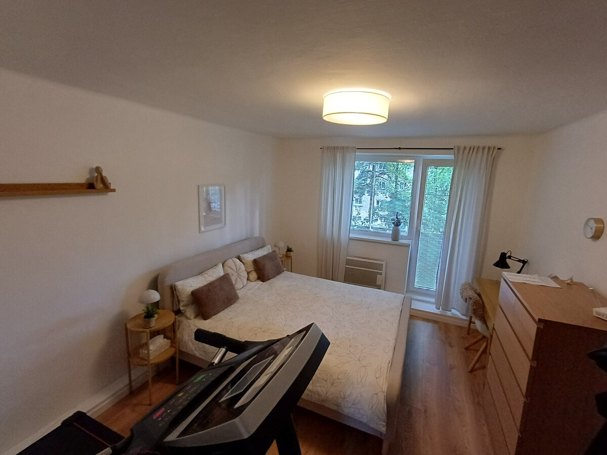 Krásny 2 izbový byt s balkónom- Vargové pole. — foto 4