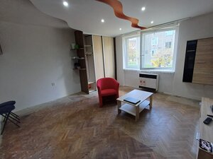 Znížená cena....2 izbový tehlový byt na sídlisku Vargove pole. — foto 9