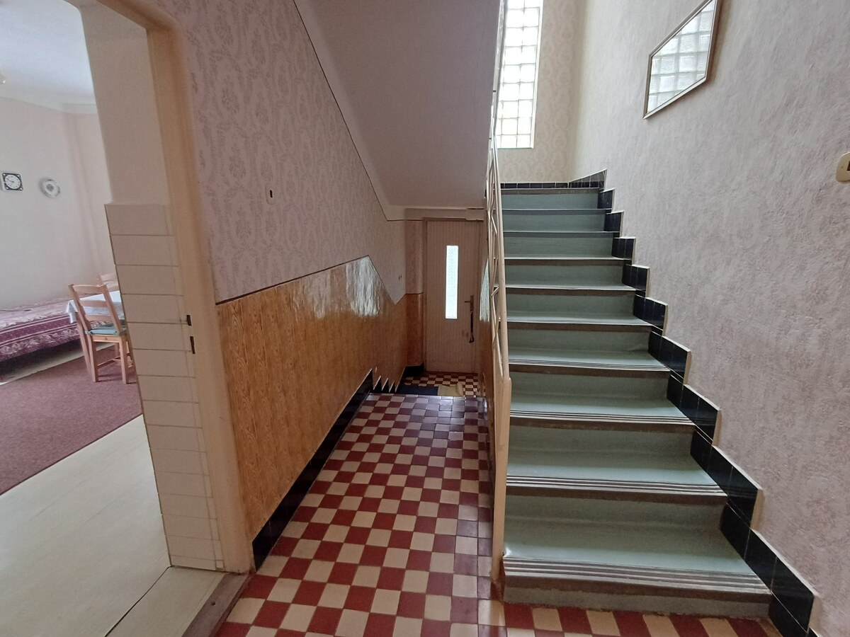 Pekný rodinný s nádherným výhladom. — foto 4
