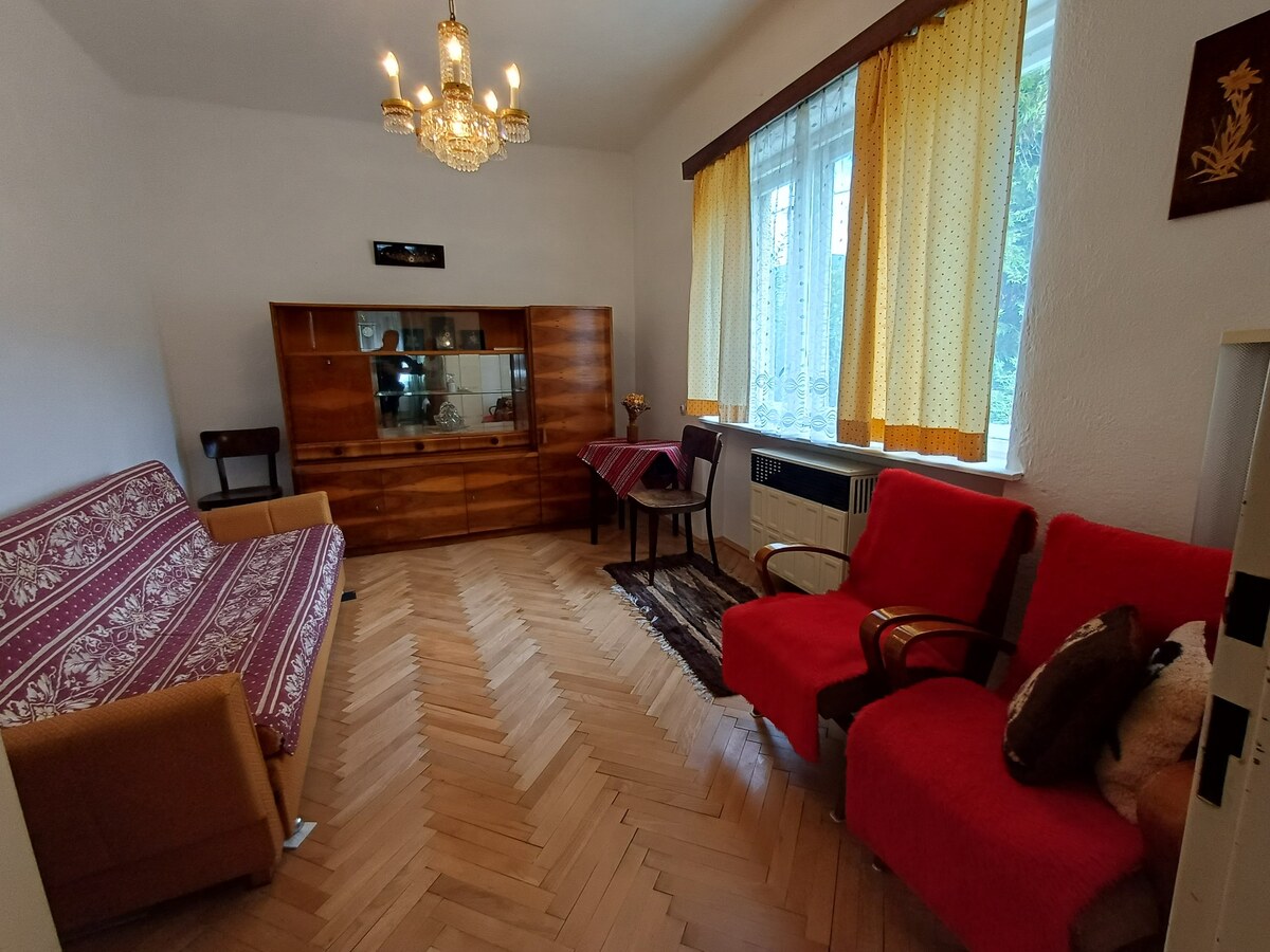 Pekný rodinný s nádherným výhladom. — foto 7