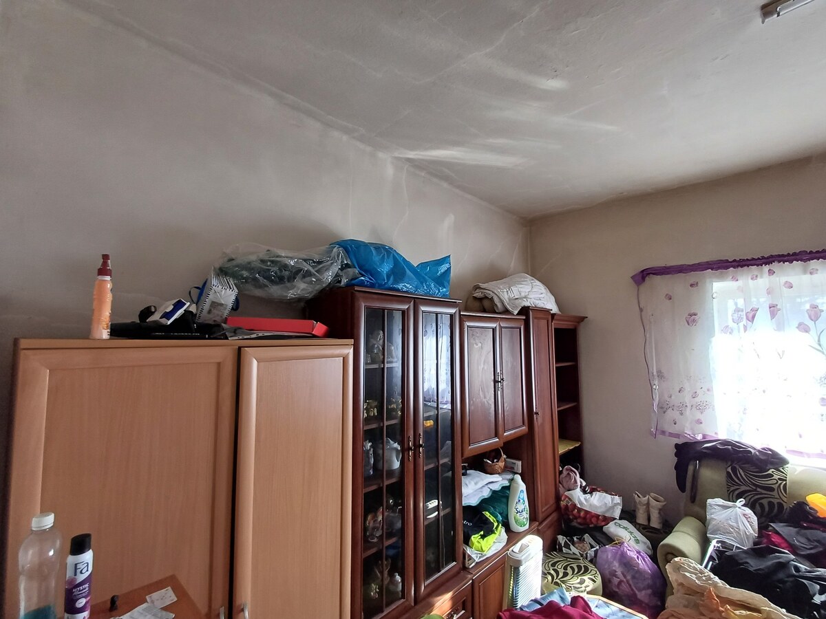 1 izbový Banícky dom na Rožňavskej Bani. — foto 3