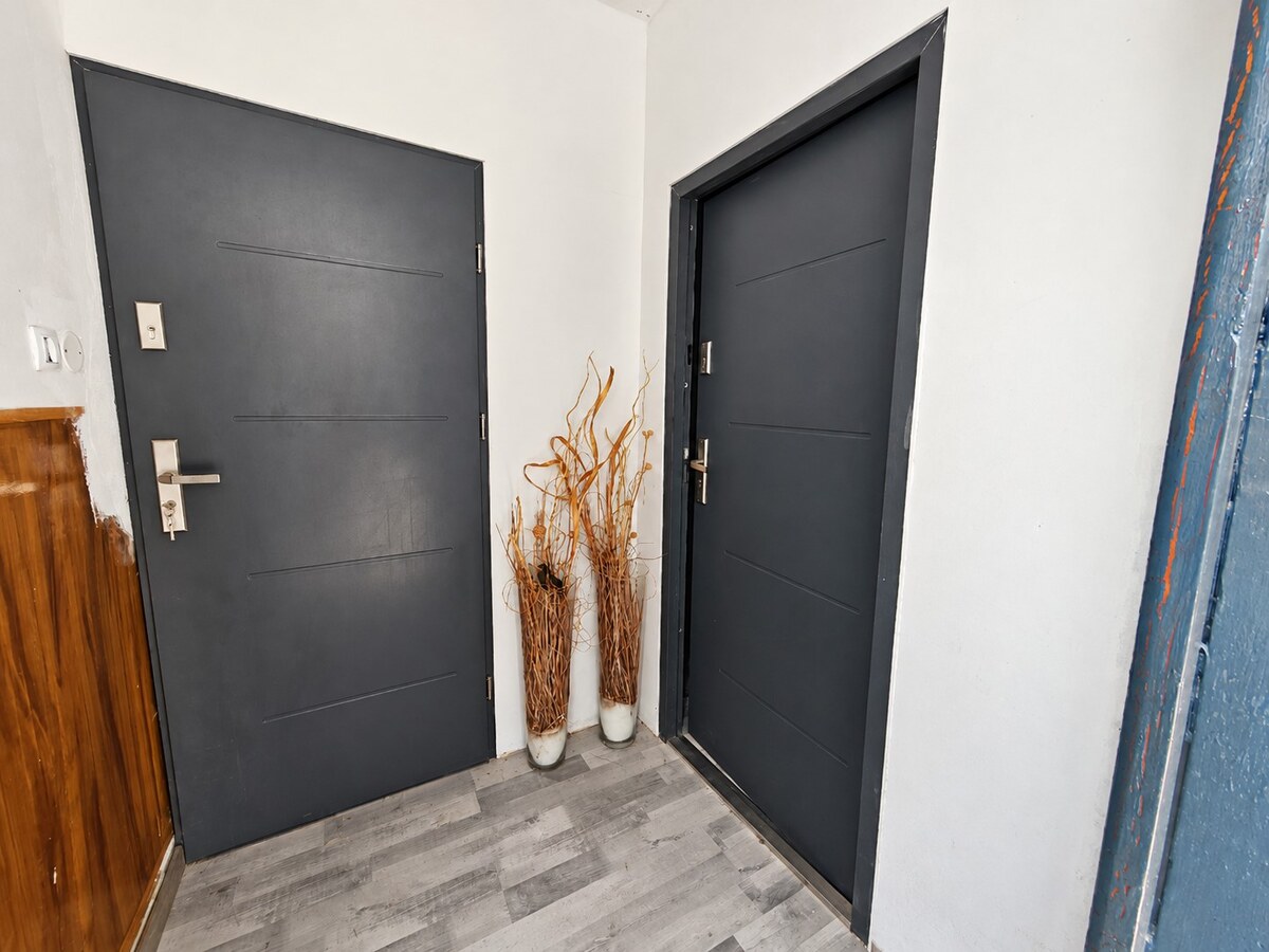 Na predaj  rodinný dom vo Veľkých Kosihách, bývanie+investícia. — foto 15