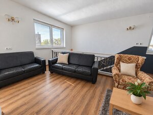 Na predaj  rodinný dom vo Veľkých Kosihách, bývanie+investícia. — foto 10
