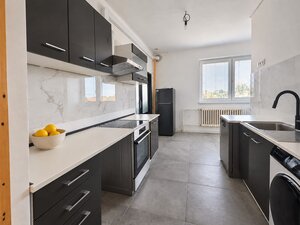 Na predaj  rodinný dom vo Veľkých Kosihách, bývanie+investícia. — foto 11