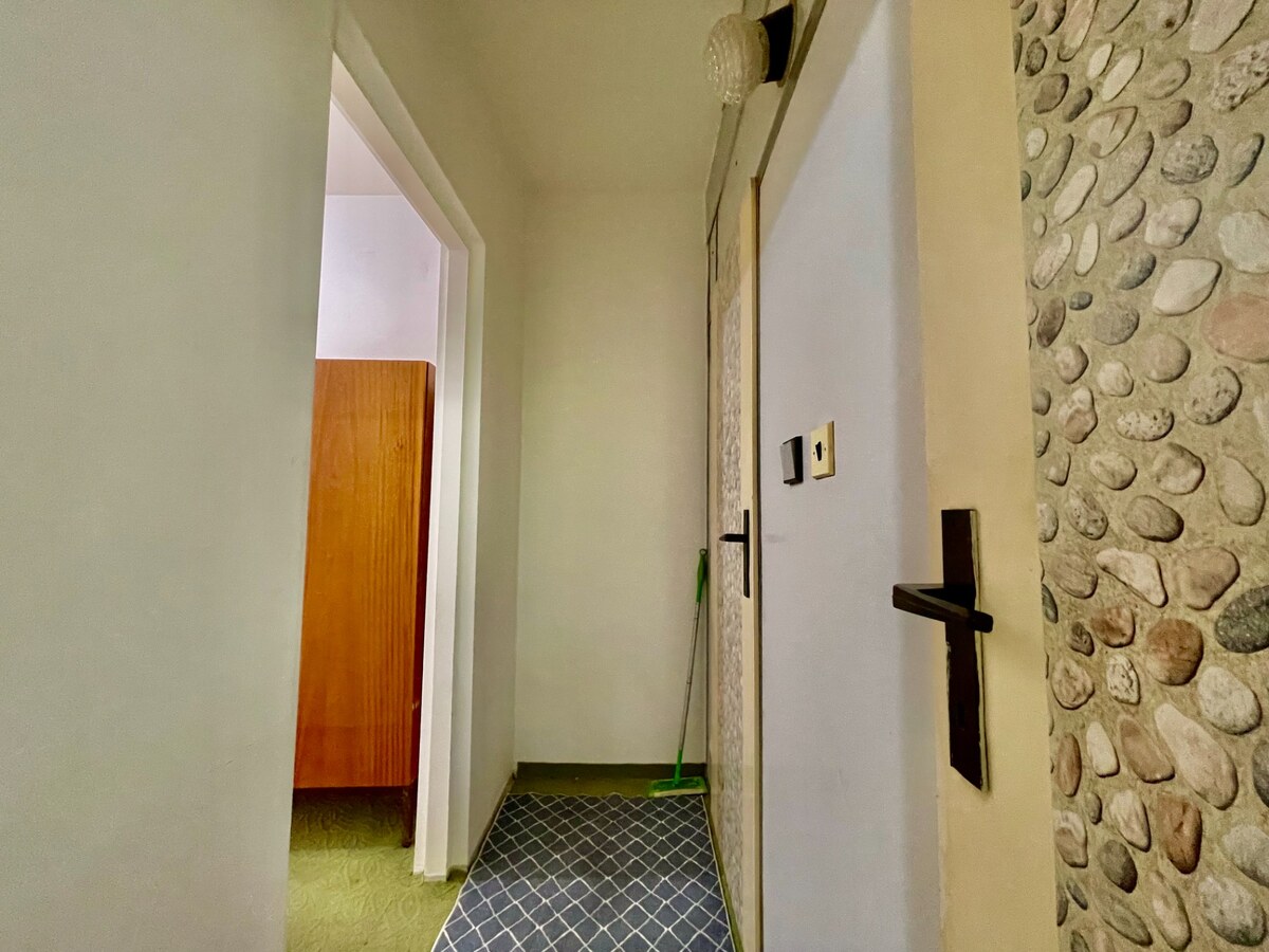 1-izbový byt s loggiou, Komárno — foto 11