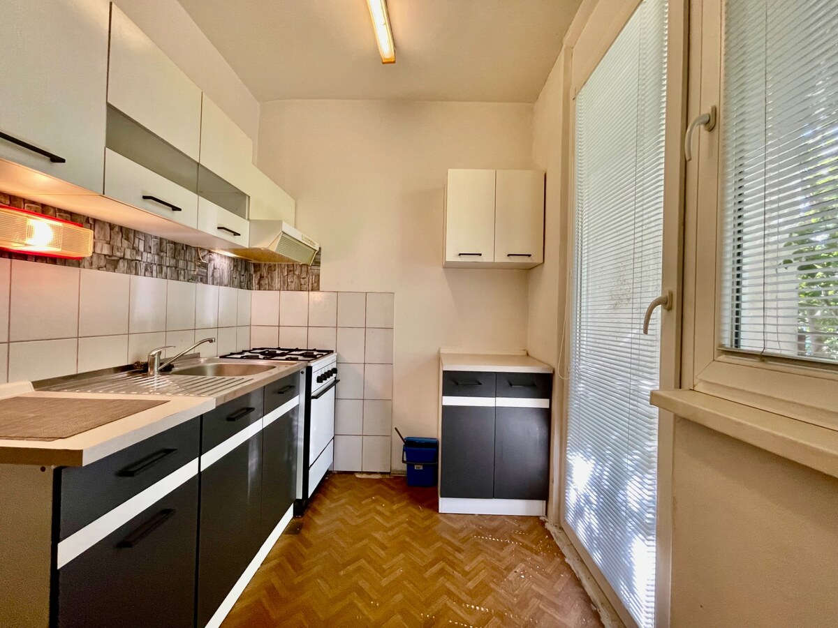 1-izbový byt s loggiou, Komárno — foto 3