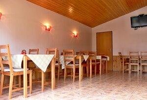 Rodinný dom s penziónom v  Podhájskej- bývanie a investícia v jednom. — foto 17