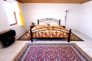 Rodinný dom s penziónom v  Podhájskej- bývanie a investícia v jednom. — foto 4