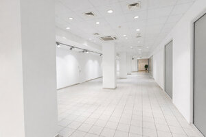 Na prenájom obchodné priestory v nákupnom stredisku Shop.Centre. — foto 8