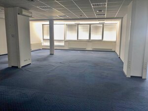 Na prenájom kancelária v nákupnom stredisku Shop.Centre, 230,40 m2 — foto 4
