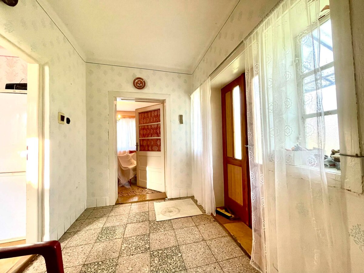 Rodinný dom s veľkým pozemkom /3094m2/, Dulovce — foto 4