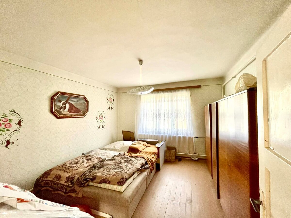 Rodinný dom s veľkým pozemkom /3094m2/, Dulovce — foto 9