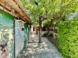 Rodinný dom s bazénom a vínnou pivnicou, Komárno — foto 6