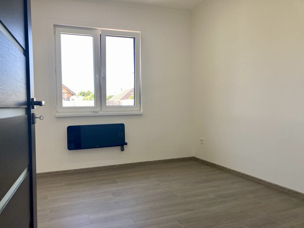 5-izbová novostavba rodinného domu, Kolárovo — foto 12