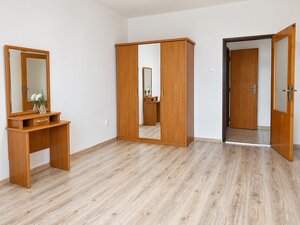 Na prenájom 2.poschodie rodinného domu v Komárne (cca100 m2) — foto 4