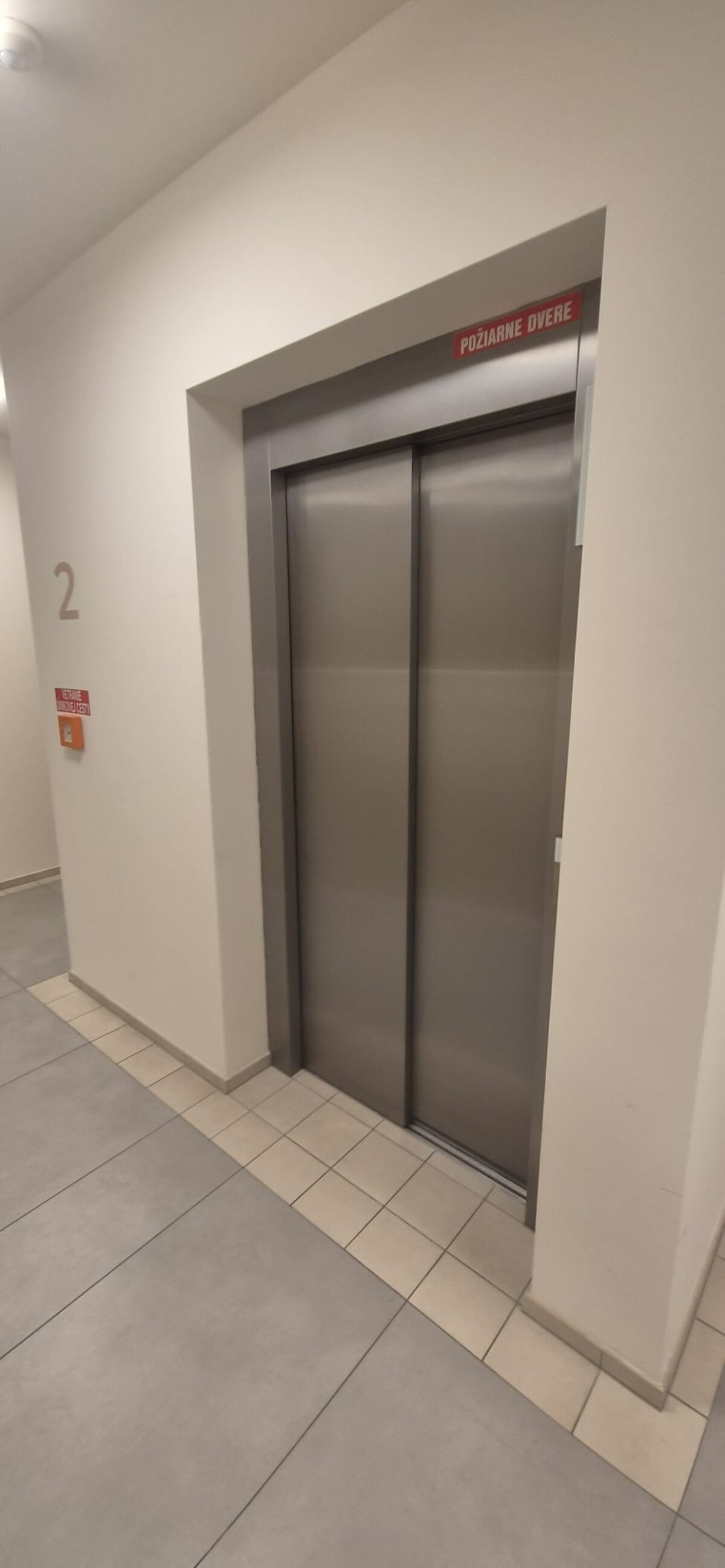 Predaj, 3 i byt s balkónom a garážovým státím, ul. Z. Shelingovej, DNV — foto 22